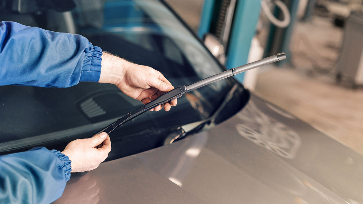 ¿Pueden los limpiaparabrisas desgastados llegar a danar la luna del coche 00002