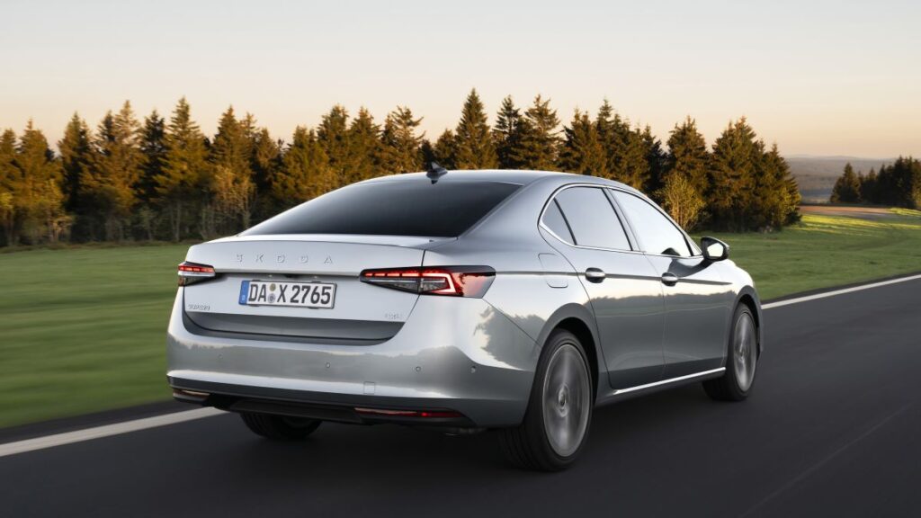 10_Skoda_Superb 2024_Hatch