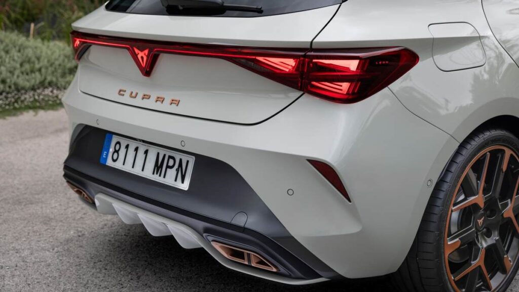 Cupra León 2025