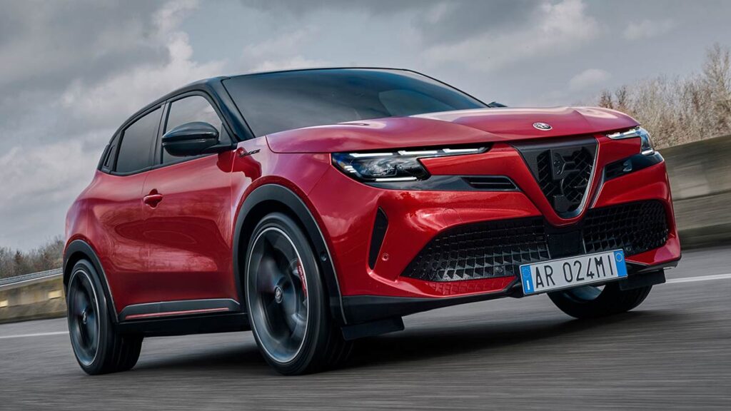 El nuevo Alfa Romeo Junior tendrá una versión más potente y deportiva de lo esperado, el Veloce