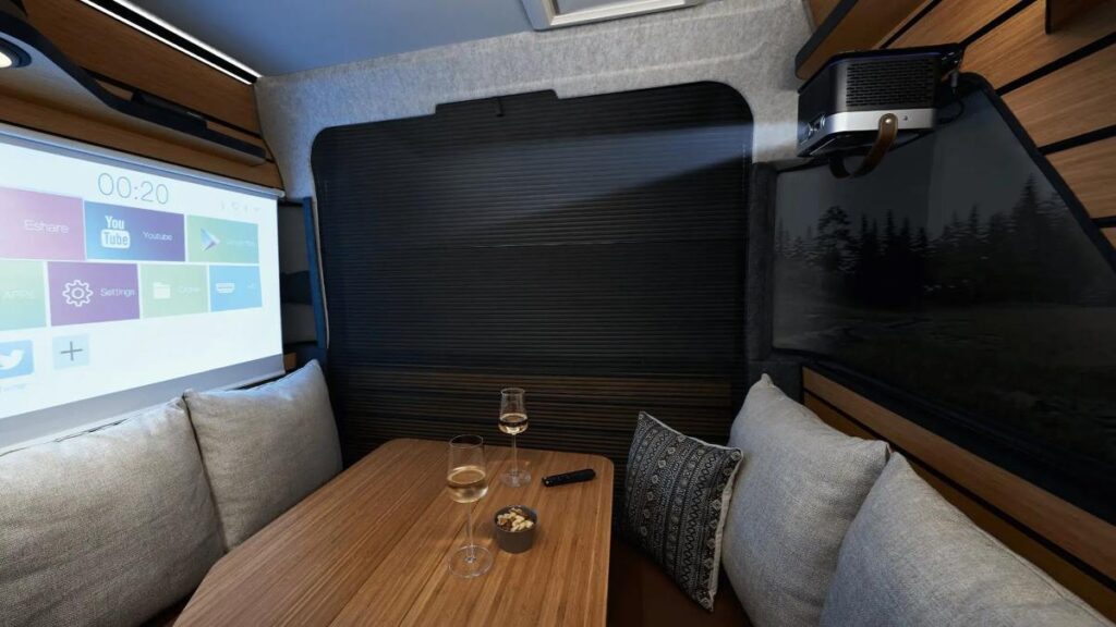 Hymer Venture S