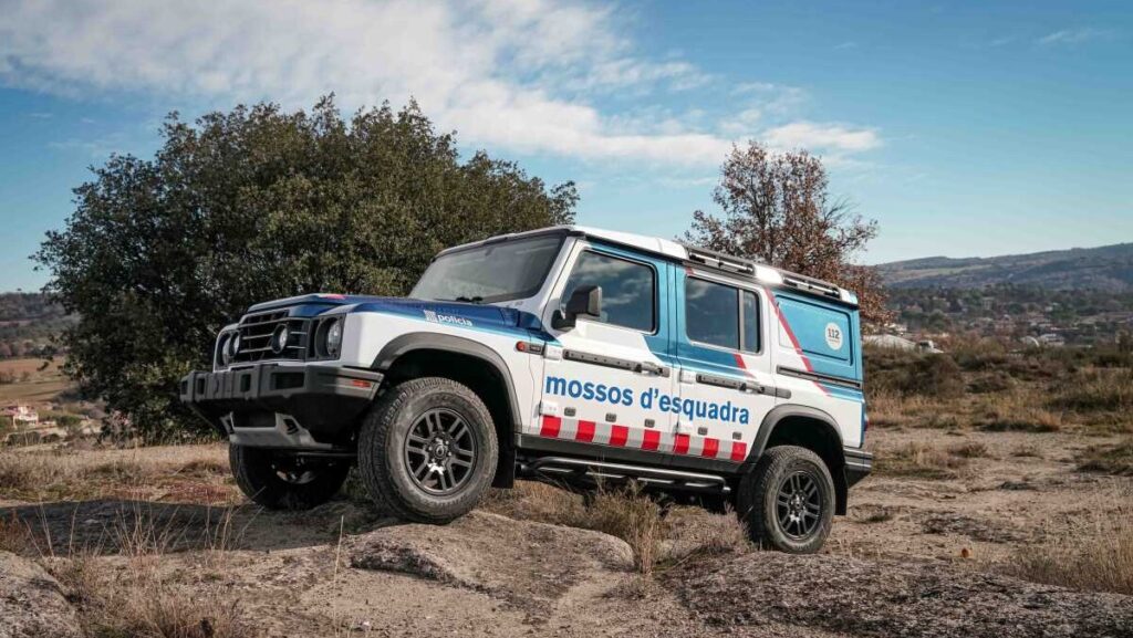 Ineos Grenadier Mossos d'Esquadra