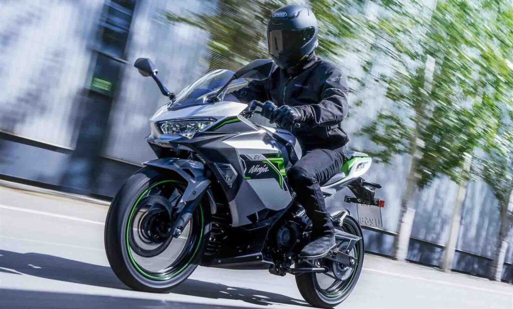 Kawasaki_Ninja-e-1_2024_