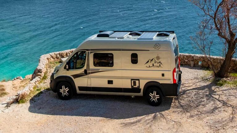 La normativa para viajar en autocaravana este verano 2024, qué dice la DGT