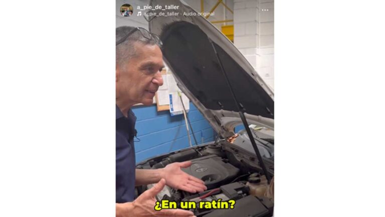 ¡Increíble! Hay que desmontar medio coche para cambiar una bombilla de un Nissan Juke