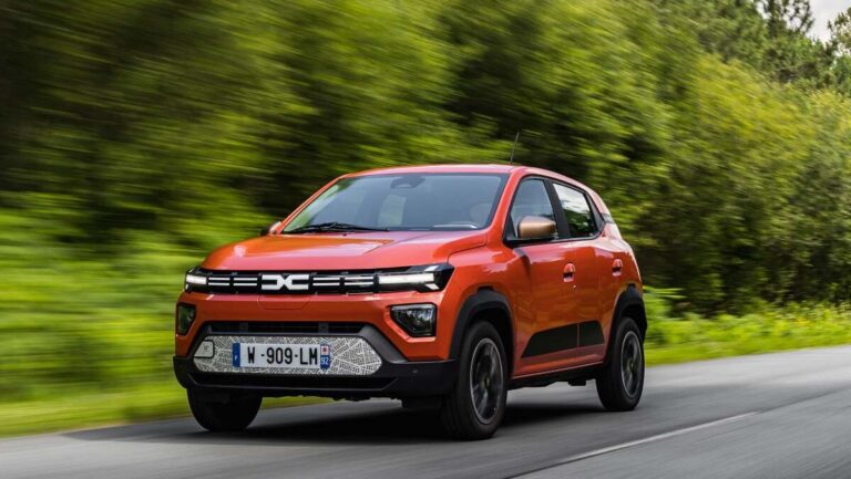 Dacia Spring 2024