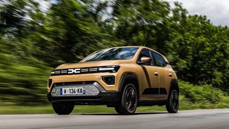 Dacia Spring 2024