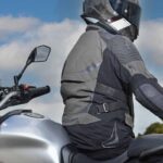 Que la ola de calor no te pare: 5 chaquetas de moto perfectas para el verano