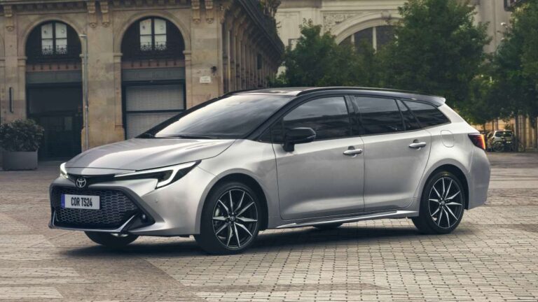 Toyota Corolla Touring Sports