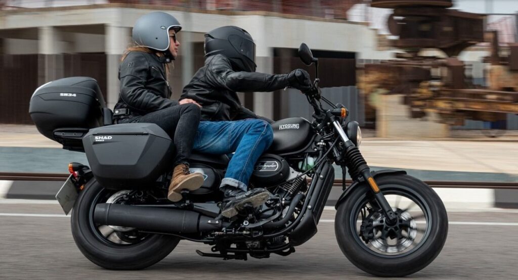 hyosung_bobber_gv125s_2023_