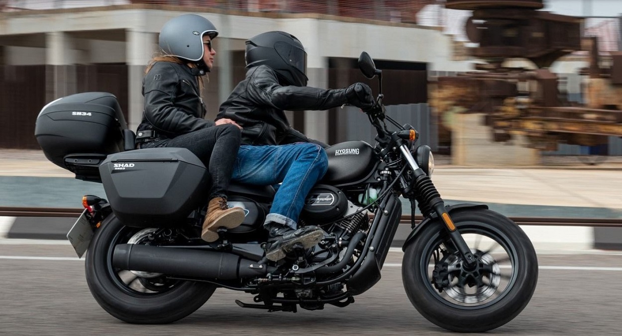 hyosung_bobber_gv125s_2023_