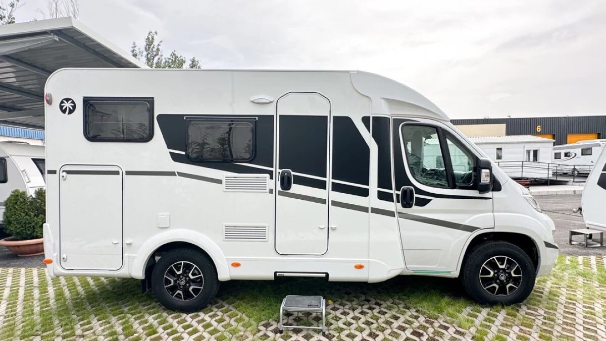 Autocaravana Sunlight V60 13 e1722532602392 Autocaravana Sunlight V60 13 e1722532602392