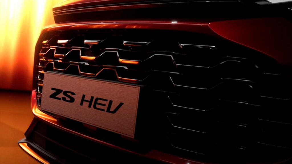 MG ZS Hybrid+: llega la hibridación y la etiqueta ECO al SUV superventas de menos de 20.000 euros