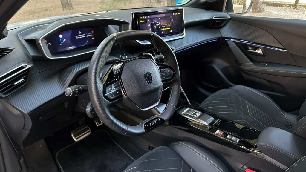 Peugeot 208 1.2 Puretech Hybrid
