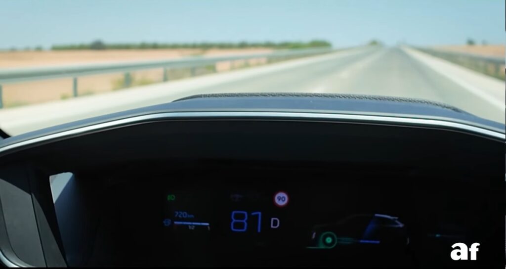 Peugeot 208 1.2 Puretech Hybrid