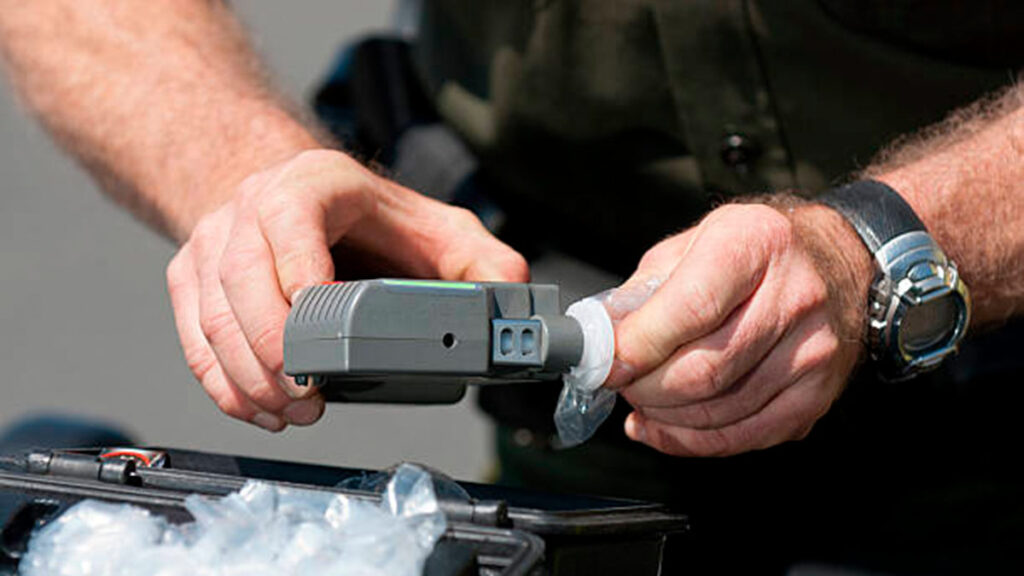 El primer conductor ebrio de la historia fue un inglés detenido hace... ¡127 años!