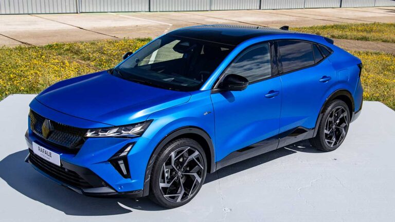 Este es el precio en España del Renault Rafale E-Tech híbrido enchufable: el nuevo SUV con 300 CV que busca plantar cara a BMW y Mercedes