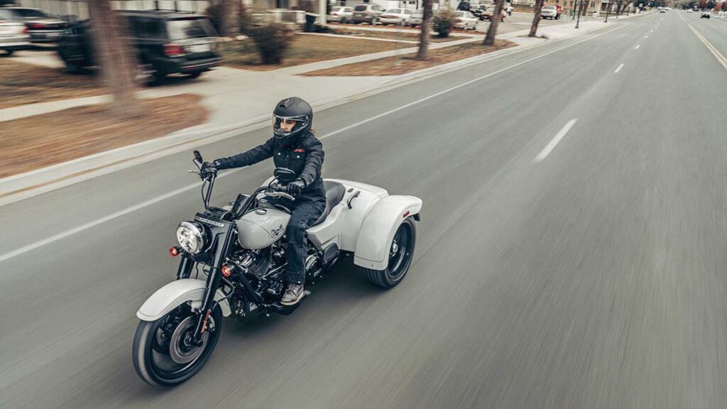 Harley-Davidson_Freewheeler-1