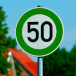 La nueva señal con borde verde: ¿qué significa y cómo afecta a los conductores?