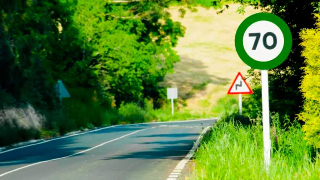 La nueva señal con borde verde: ¿qué significa y cómo afecta a los conductores?