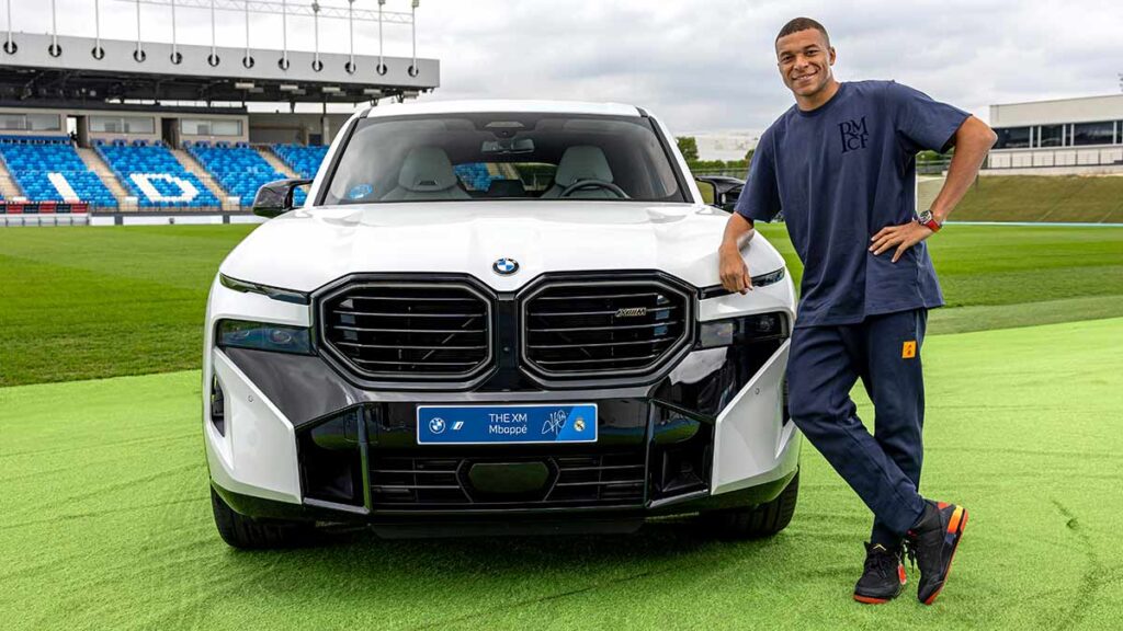 Los jugadores del Real Madrid ya tienen sus nuevos coches: ¿qué BMW habrá elegido la 'BMV'?