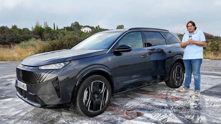Peugeot E-5008