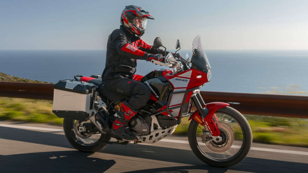 ducati-desertx-discovery