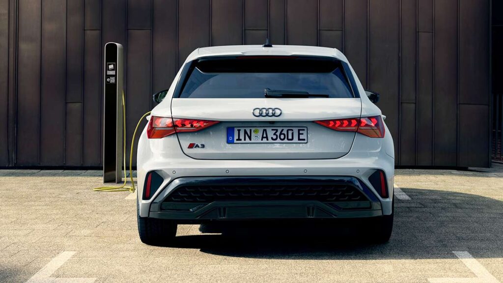 El nuevo Audi A3 Sportback TFSIe evoluciona la gama híbrida enchufable con más potencia y autonomía eléctrica
