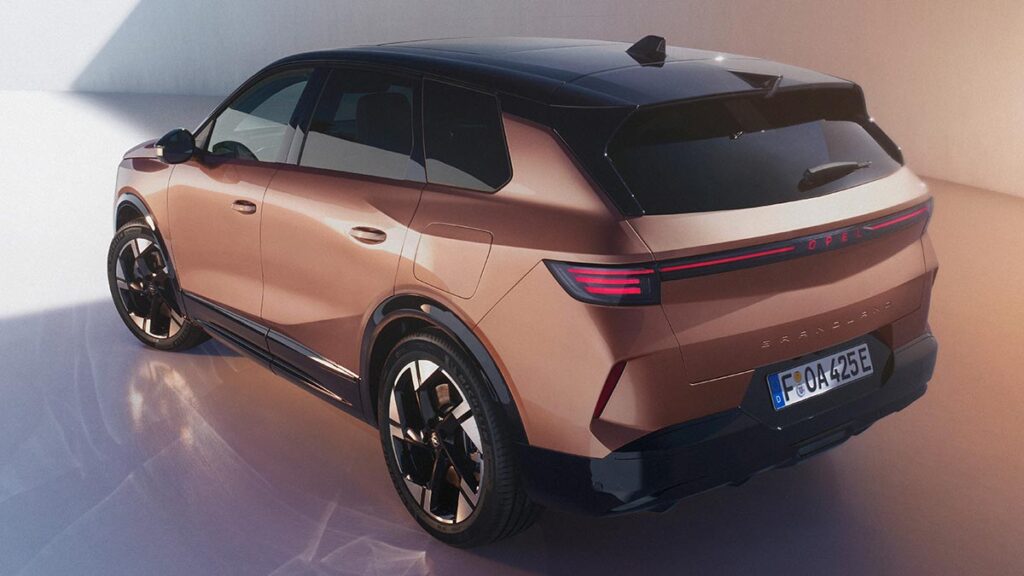 El nuevo Opel Grandland ya admite pedidos y estos son sus precios en España
