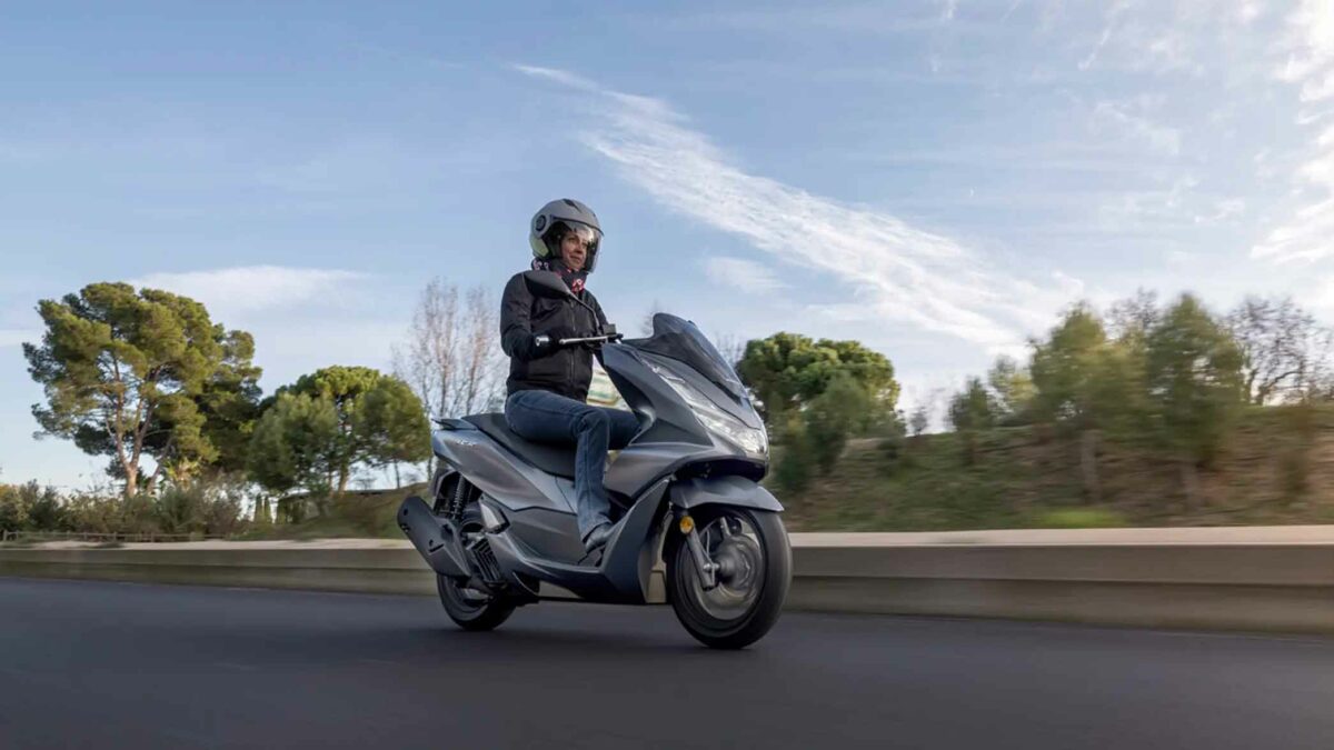 Honda PCX 125 1200x675 1