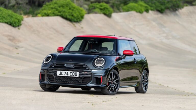 Mini John Cooper Works 2025