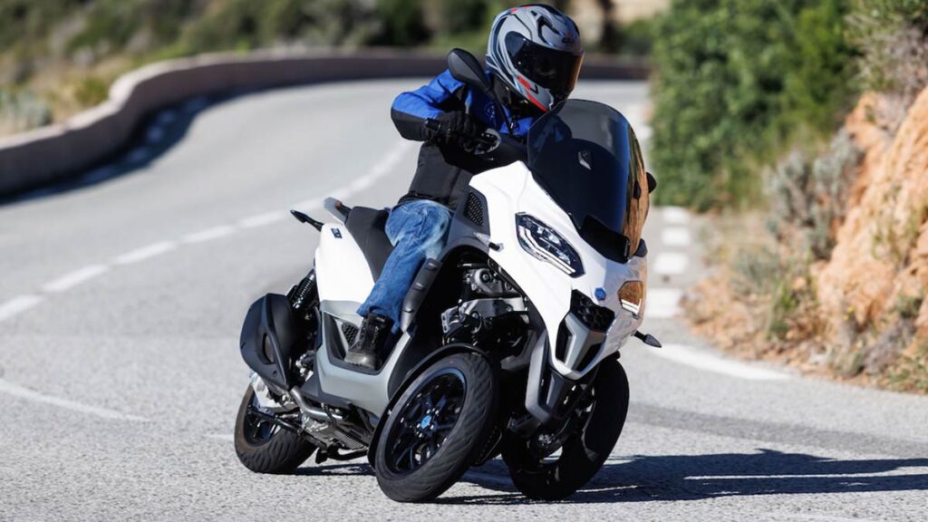 Piaggio_MP3_310-16