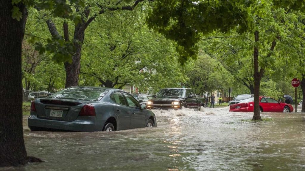 inundación coches