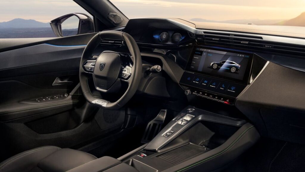 Peugeot E-408