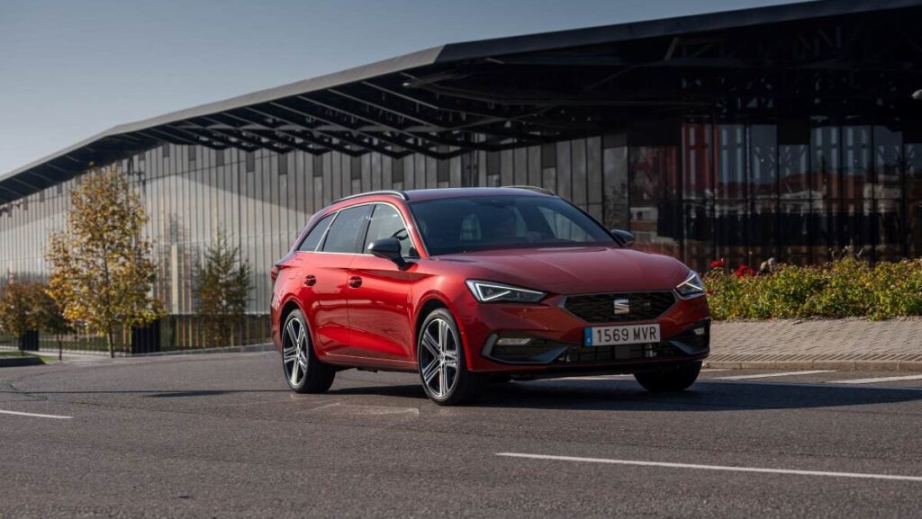 Seat León eHybrid 2025