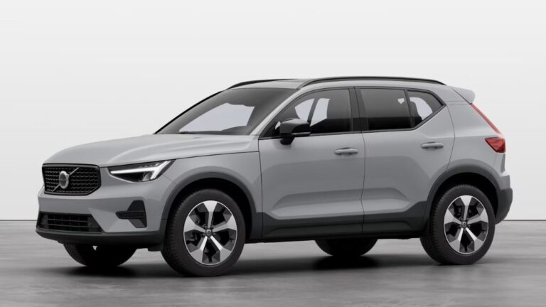 Volvo XC40 2024