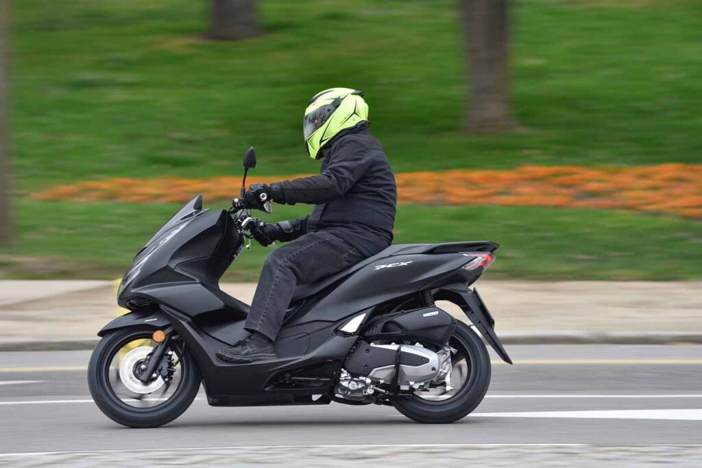 Honda_PCX_125_-5