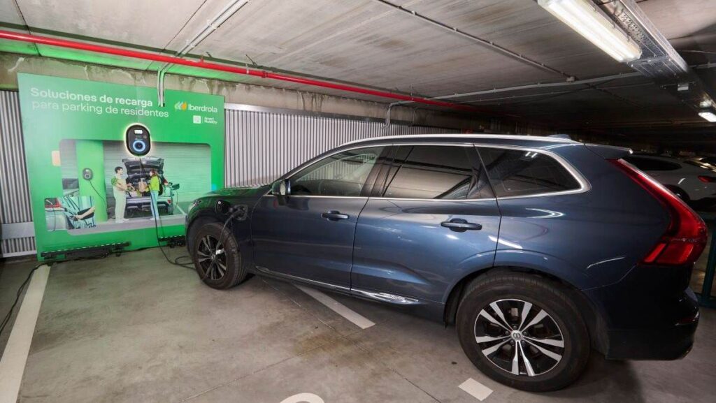 Iberdrola recarga coches eléctricos parking de residentes