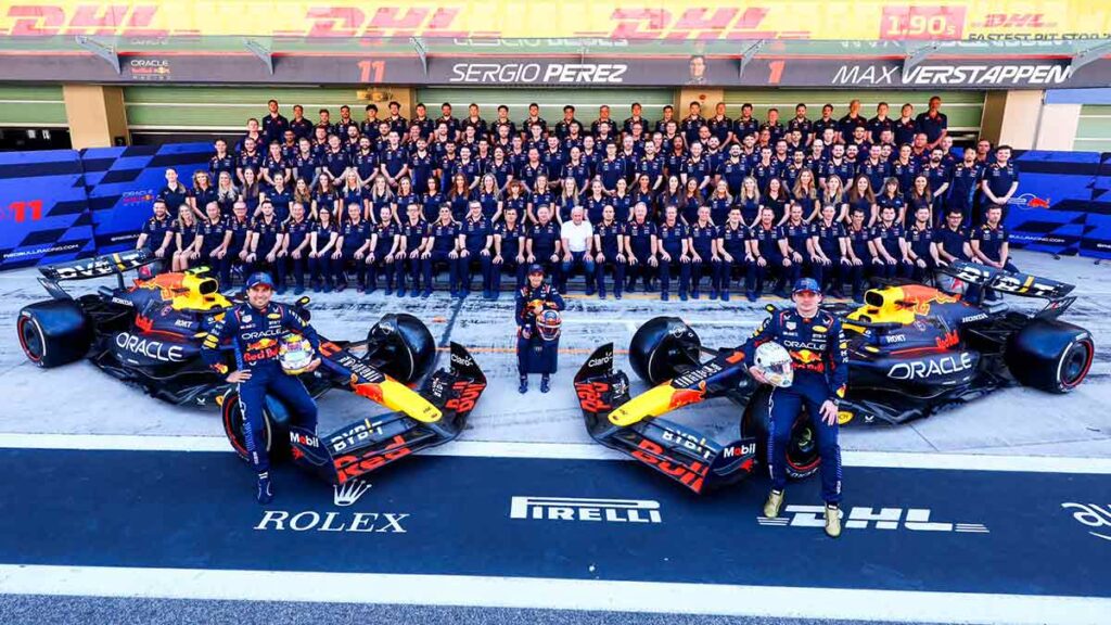 Red Bull F1 revoluciona su alineación: Lawson sustituirá a Pérez y Hadjar llega a Racing Bulls