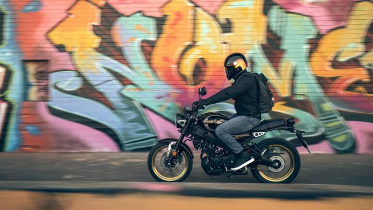 Yamaha_XSR125_Legacy_2024_-4