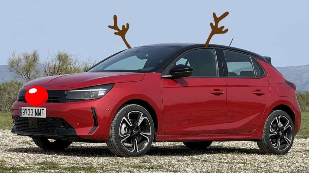 Multa coche con cuernos de reno