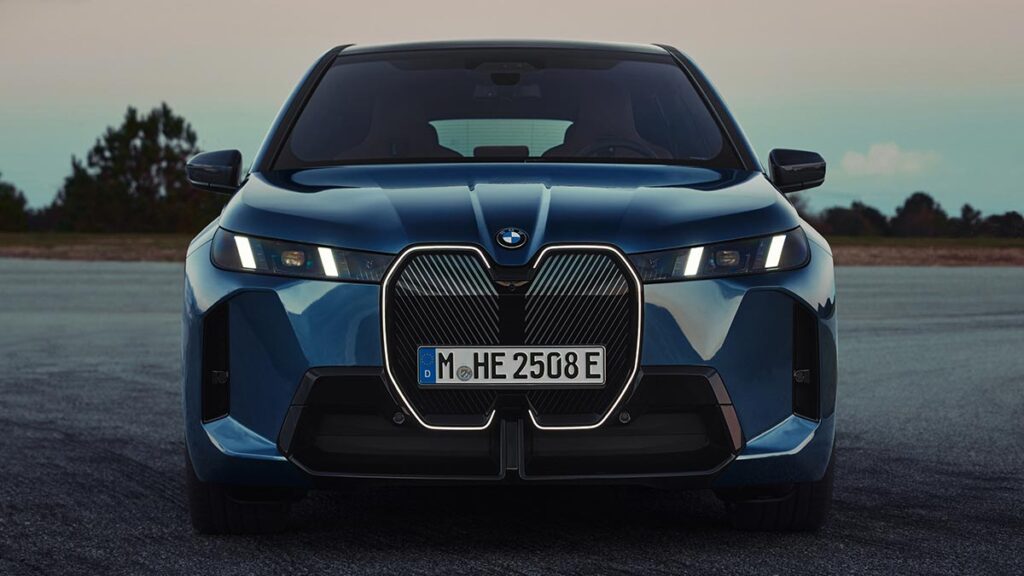 BMW iX 2025: más de 700 km de autonomía, hasta 659 CV y un diseño renovado