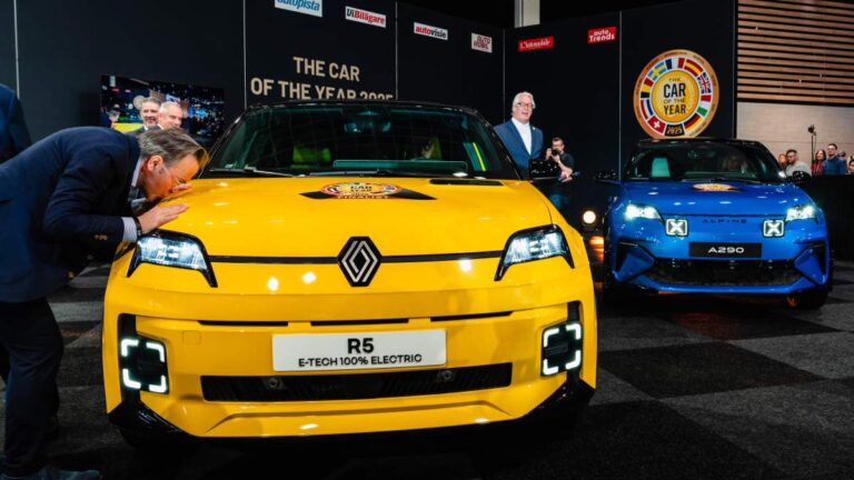 Renault 5 E-Tech Car of the year 2025