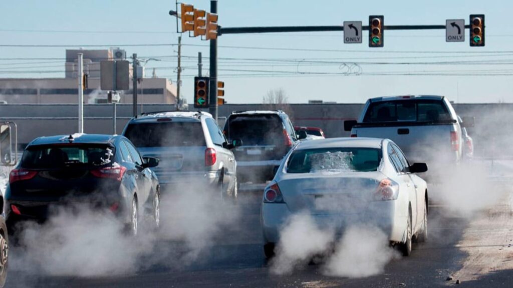 Cómo Stellantis y Tesla evitarán las multas que amenazan al coche europeo