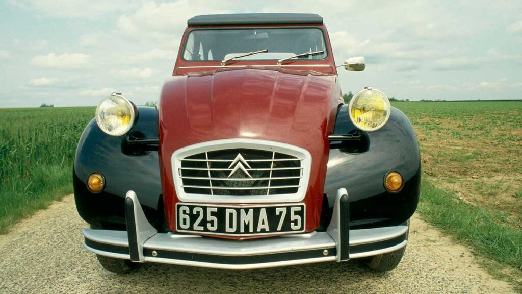 El mítico Citroën 2CV vuelve: eléctrico, barato y con un espíritu clásico similar al R5