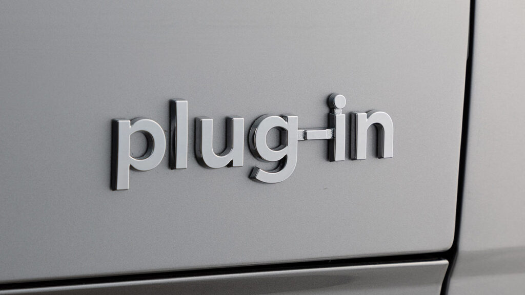 Híbridos enchufables en 2025: ¿el fin de su reinado o una nueva oportunidad?