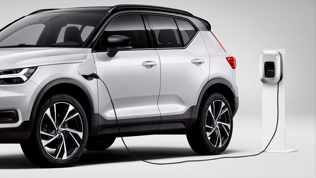 Híbridos enchufables en 2025: ¿el fin de su reinado o una nueva oportunidad?