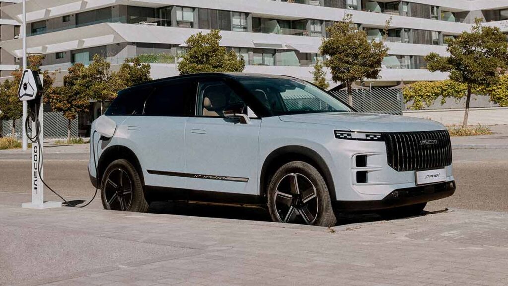 aecoo 7: el SUV híbrido enchufable que revoluciona el mercado con 340 CV, 1.200 km de autonomía y un precio imbatible