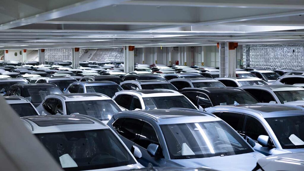 Tesla y los coches eléctricos chinos enfrentan los aranceles de la Unión Europea en una batalla legal que puede cambiar el futuro del mercado
