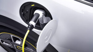 Trump frena el impulso de los coches eléctricos en Estados Unidos